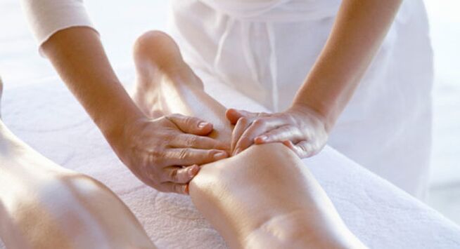 Lymphatic drainage massage for varicose veins. 